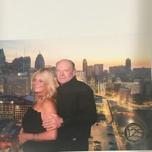 Meet your Posher, Loretta